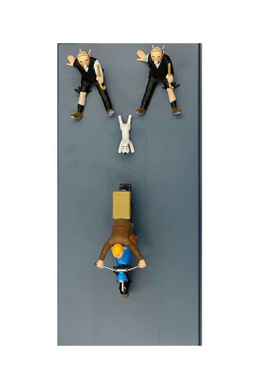 مجسمه the tintin motorcycle