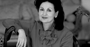 کتاب نافه نوشته حنان الشیخ نشر مروارید