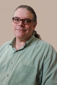 فیلیپ اوسندلر
کتاب زنده بودن