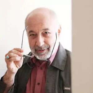 عکس علی خدایی نویسنده کتاب شب بگردیم