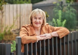 عکس هدر موریس نویسنده خواهران زیر آفتاب تابان 