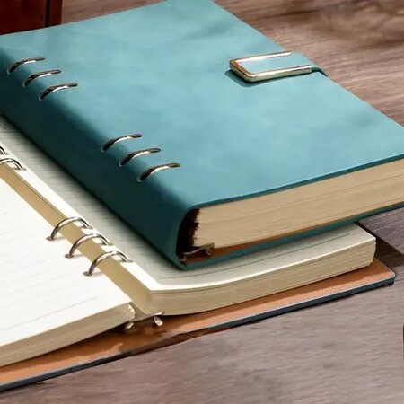 عکس دفتر کلاسور مناسب دانشجو