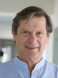 عکس فردریک کولیج نویسنده کتاب ظهور انسان خردمند