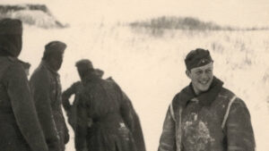 کتاب چهار سرباز نوشته اوبر مینگارللی