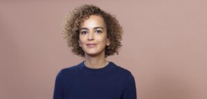 تصویر لیلا سلیمانی نویسنده کتاب رقص ما را نگاه کن