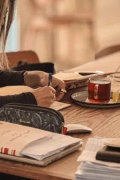 شهرکتاب پاسداران