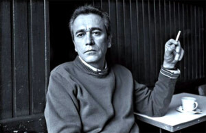 عکس اولیو روسرو نویسنده کتاب دور و دورتر