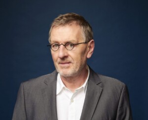 عکس گرگوآر دولارکور نویسنده کتاب زنی که پیر نمی شد