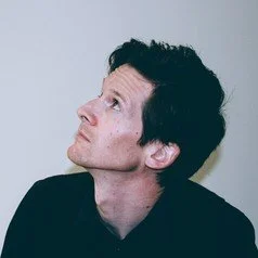 عکس جاناتان فلوید نویسنده کتاب فلسفه سیاسی به چه کار می آید؟