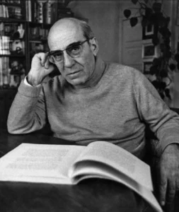 عکس امانوئل ربلس نویسنده کتاب بهار ایتالیا