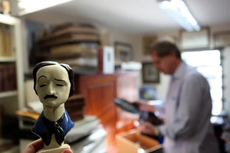 تندیس جایزه ادگار آلن پو